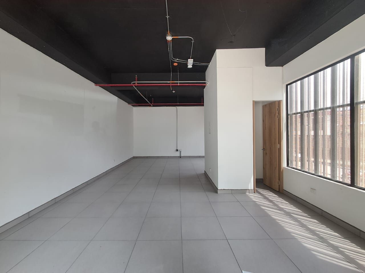 Local en arriendo Risaralda Pereira Pinares De San Martin 50 m2 Habitaciones 0 Baños 1 Garajes 1 Precio $4500000