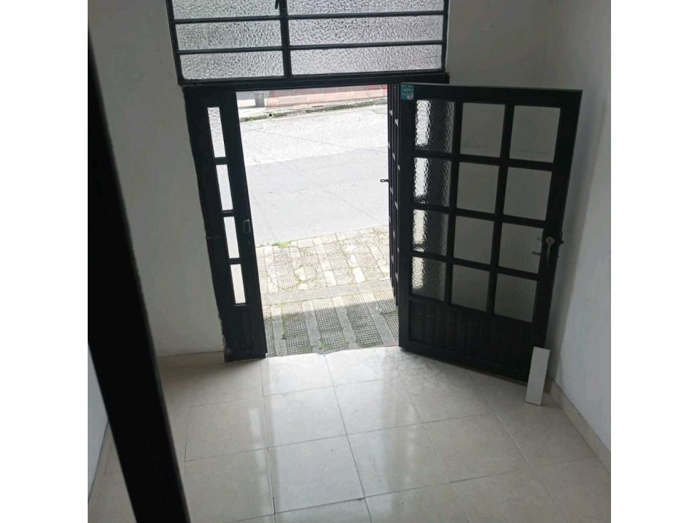 Local en arriendo Caldas Manizales La Argentina 14 m2 Habitaciones 0 Baños 1 Garajes 0 Precio $650000