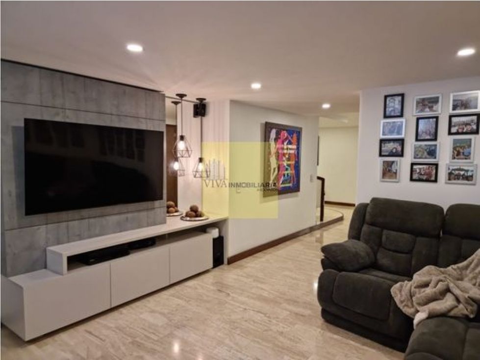 Apartamento en venta Antioquia Medellín El Poblado 315 m2 Habitaciones 5 Baños 4 Garajes 2 Precio $1750000000