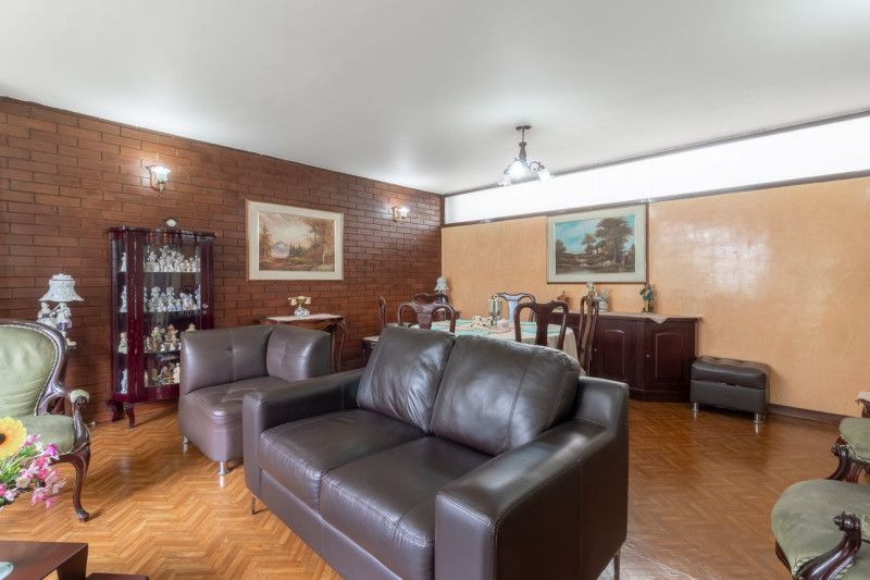 Casa en venta Cundinamarca Bogotá Polo Club 168 m2 Habitaciones 4 Baños 4 Garajes 2 Precio $1300000000