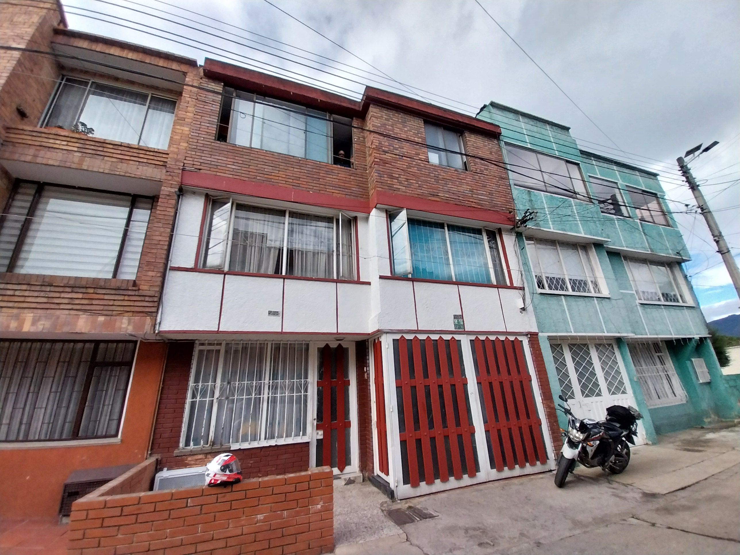 Apartamento en venta Cundinamarca Bogotá La Granja 125 m2 Habitaciones 4 Baños 3 Garajes 1 Precio $450000000