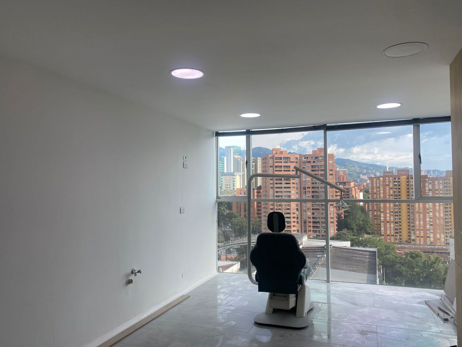 Consultorio en arriendo Antioquia Medellín Alejandria 36 m2 Habitaciones 0 Baños 1 Garajes 1 Precio $3500000