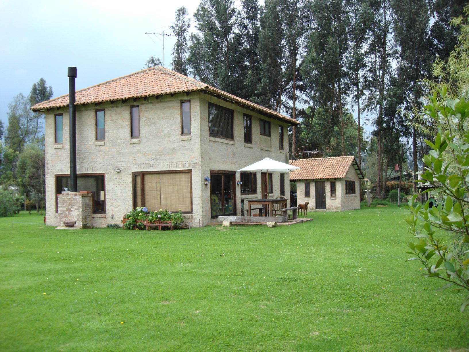 Casa Campestre en arriendo Cundinamarca Chía Cr Villa Concha 150 m2 Habitaciones 3 Baños 4 Garajes 2 Precio $5627000