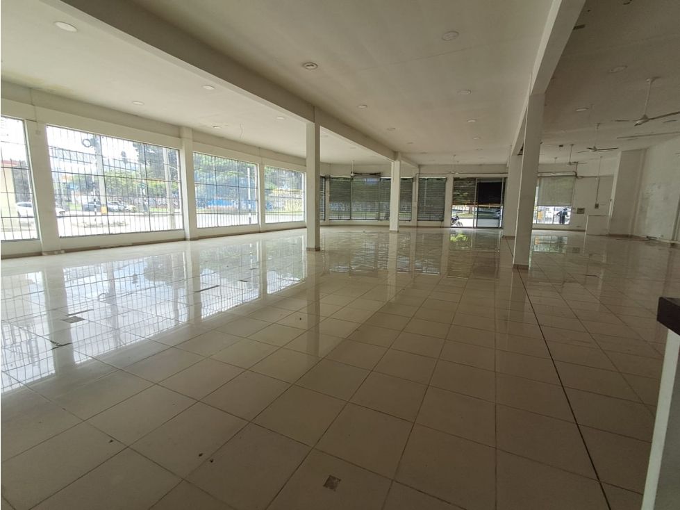 Bodega en arriendo Antioquia Medellín Perpetuo Socorro 800 m2 Habitaciones 0 Baños 2 Garajes 0 Precio $28000000