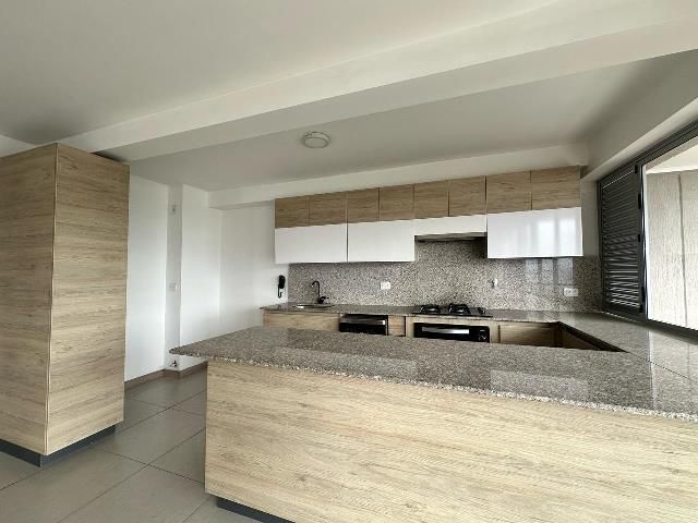 Apartamento en arriendo Antioquia Medellín El Poblado 104 m2 Habitaciones 3 Baños 2 Garajes 2 Precio $5100000
