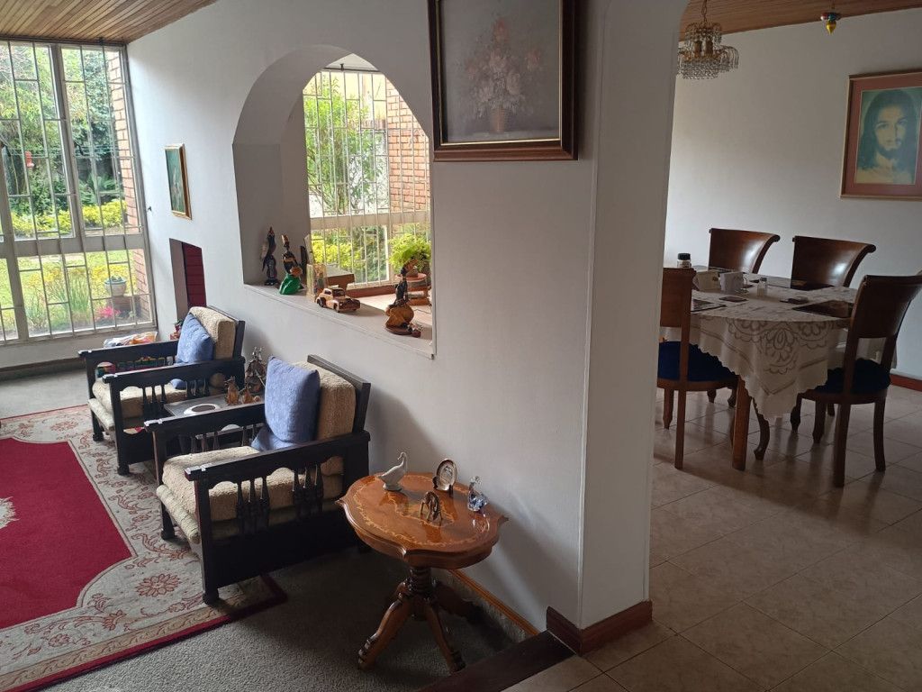 Casa en venta Cundinamarca Bogotá Las Villas 202 m2 Habitaciones 4 Baños 5 Garajes 4 Precio $980000000