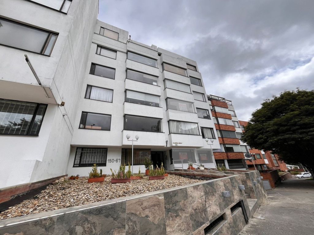 Apartaestudio en arriendo Cundinamarca Bogotá Cedro Salazar 48 m2 Habitaciones 1 Baños 2 Garajes 1 Precio $1820000