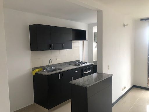 Apartamento en arriendo Antioquia Sabaneta Los Alcázares 59 m2 Habitaciones 2 Baños 2 Garajes 1 Precio $2300000
