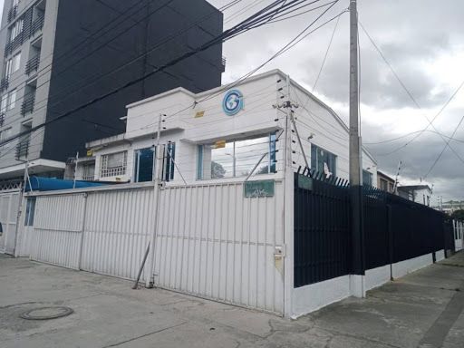 Casa en arriendo Cundinamarca Bogotá Normandía 304 m2 Habitaciones 7 Baños 5 Garajes 3 Precio $6800000