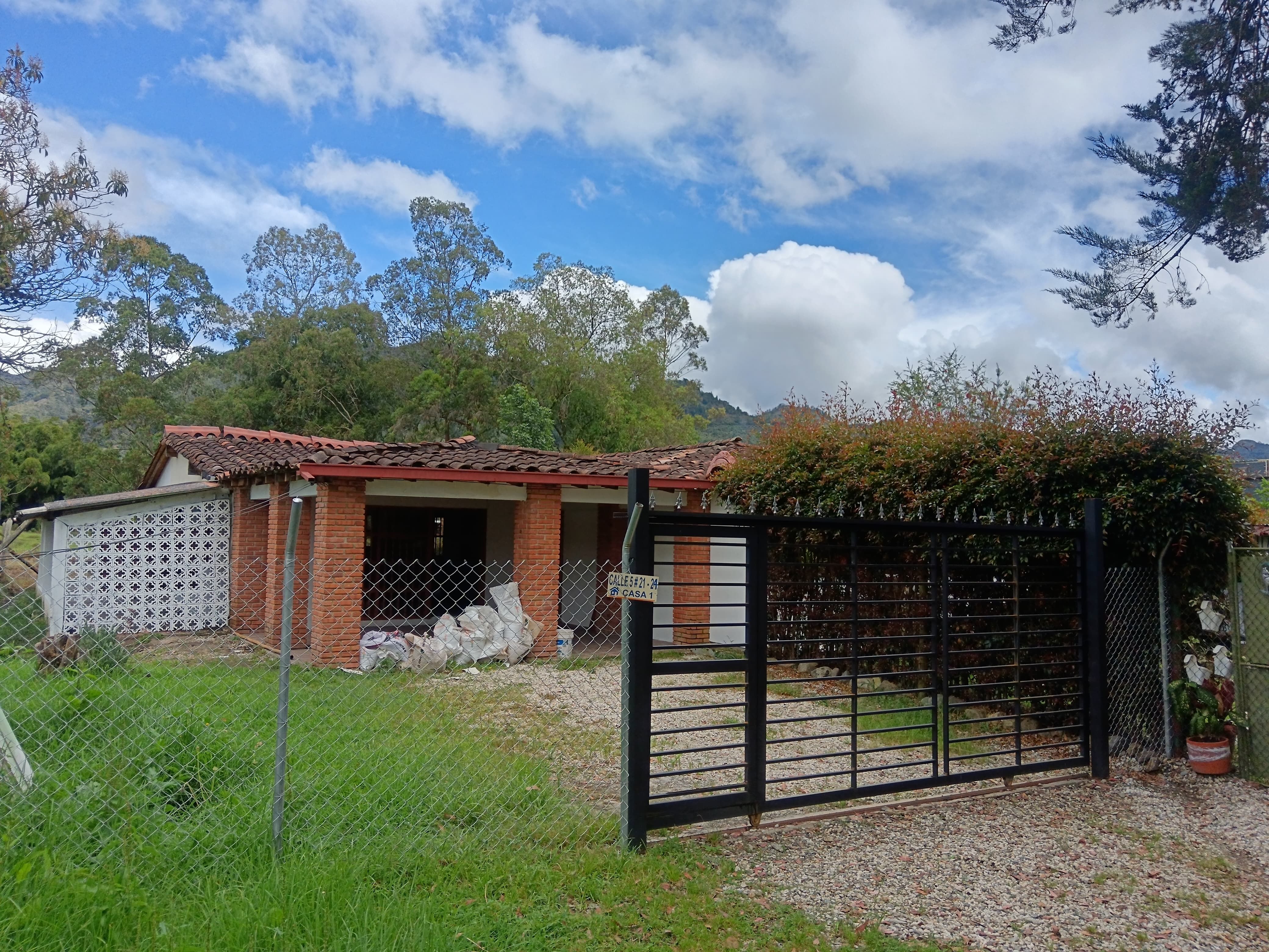 Casa en arriendo Antioquia La Ceja Payuco 170 m2 Habitaciones 3 Baños 2 Garajes 2 Precio $3000000