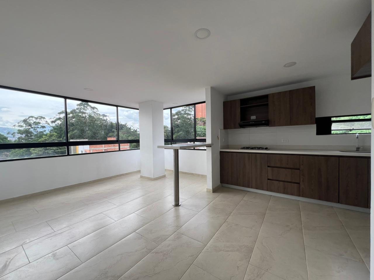 Apartamento en arriendo o venta Antioquia Envigado Trianon 80 m2 Habitaciones 3 Baños 2 Garajes 1 Precio venta $460000000 Precio arriendo $2750000