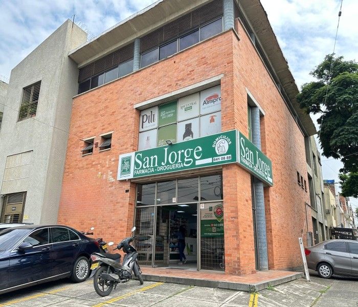 Local en venta Valle Del Cauca Cali Las Delicias 272 m2 Habitaciones 0 Baños 4 Garajes 8 Precio $750000000