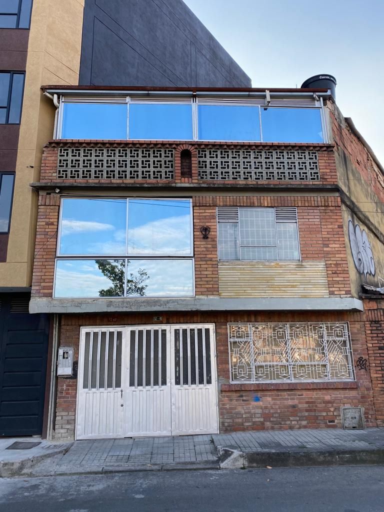 Casa en venta Cundinamarca Bogotá Cjr Altos Del Portal I 93 m2 Habitaciones 6 Baños 5 Garajes 1 Precio $600000000