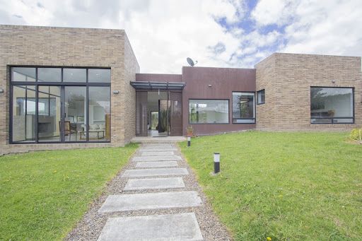 Casa en venta Cundinamarca La Calera Cr Remanso De Teusaca 278 m2 Habitaciones 4 Baños 5 Garajes 6 Precio $1980000000