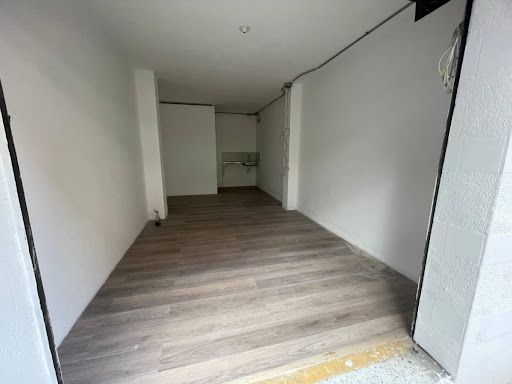 Local en arriendo Antioquia Itagüí Los Naranjos 40 m2 Habitaciones 0 Baños 1 Garajes 0 Precio $2180000