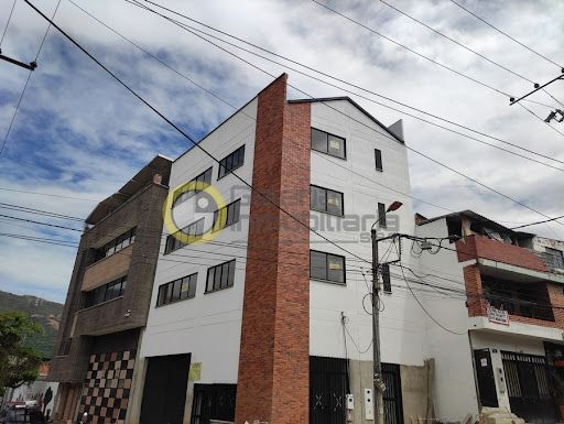 Local en arriendo Santander Girón La Esmeralda 80 m2 Habitaciones 0 Baños 1 Garajes 0 Precio $2000000