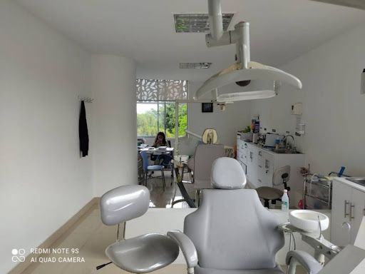 Consultorio en arriendo Risaralda Pereira Los Alpes 40 m2 Habitaciones 0 Baños 1 Garajes 1 Precio $4400000