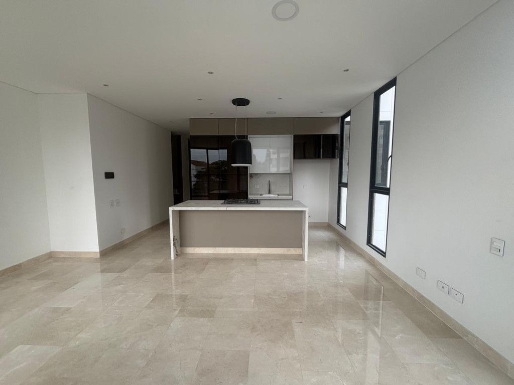 Apartamento en arriendo Valle Del Cauca Cali Bellavista 112 m2 Habitaciones 3 Baños 2 Garajes 2 Precio $5044950