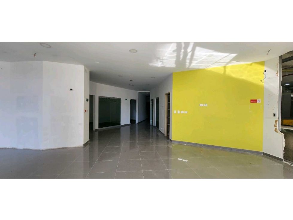 Local en arriendo Quindío Armenia Br Fundadores 200 m2 Habitaciones 0 Baños 2 Garajes 0 Precio $15000000