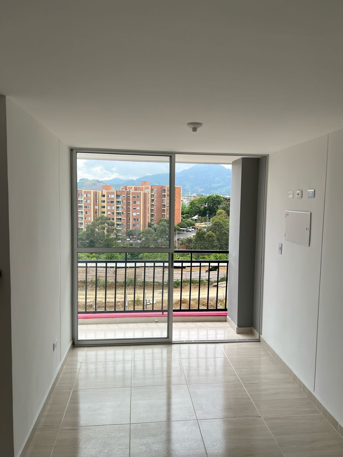 Apartamento en venta Risaralda Pereira Ur Rincon De La Palma 59 m2 Habitaciones 3 Baños 2 Garajes 1 Precio $240000000