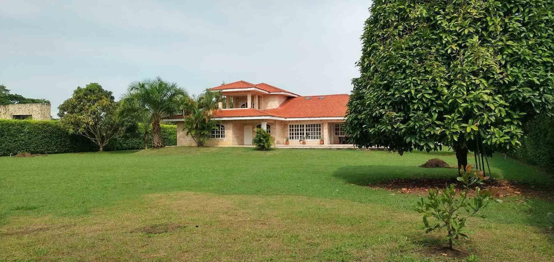Casa en venta Valle Del Cauca Jamundí Asd 4000 m2 Habitaciones 4 Baños 5 Garajes 2 Precio $1800000000