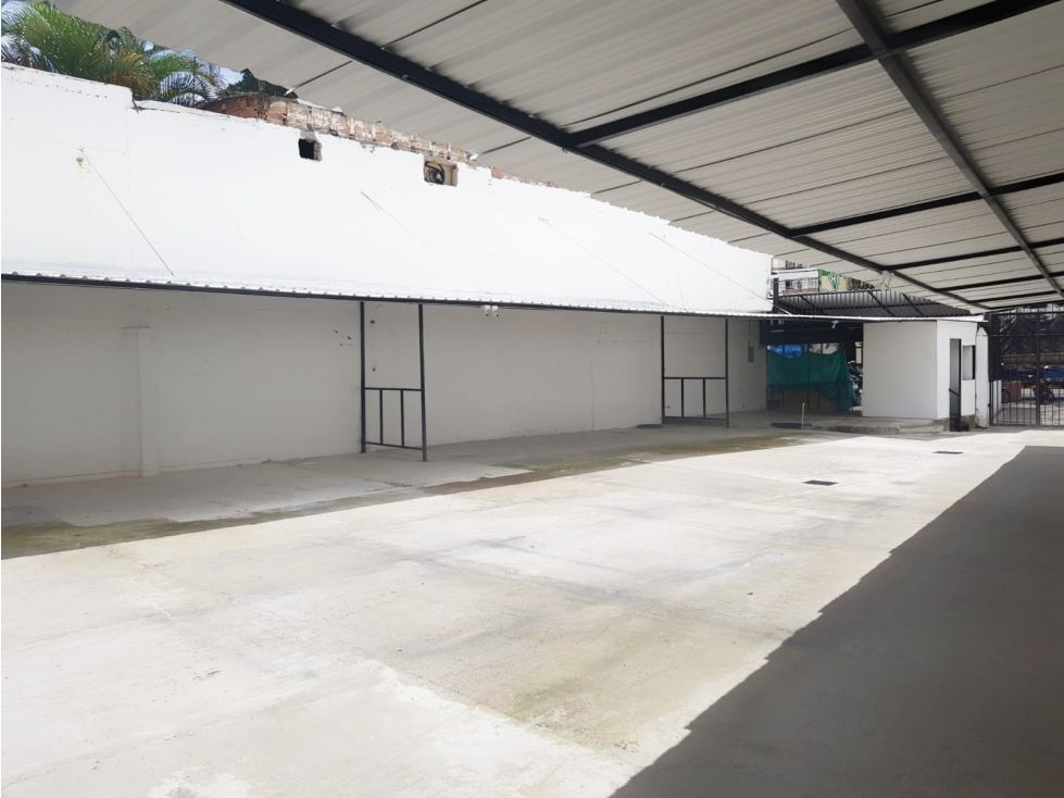 Lote en arriendo Antioquia Medellín Estadio 350 m2 Habitaciones 0 Baños 0 Garajes 0 Precio $10000000