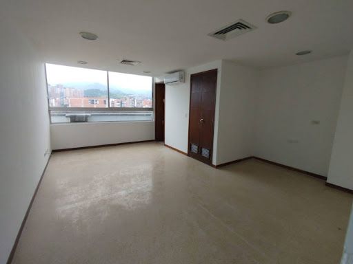 Oficina en arriendo Antioquia Medellín Las Acacias 23 m2 Habitaciones 0 Baños 1 Garajes 1 Precio $2450000