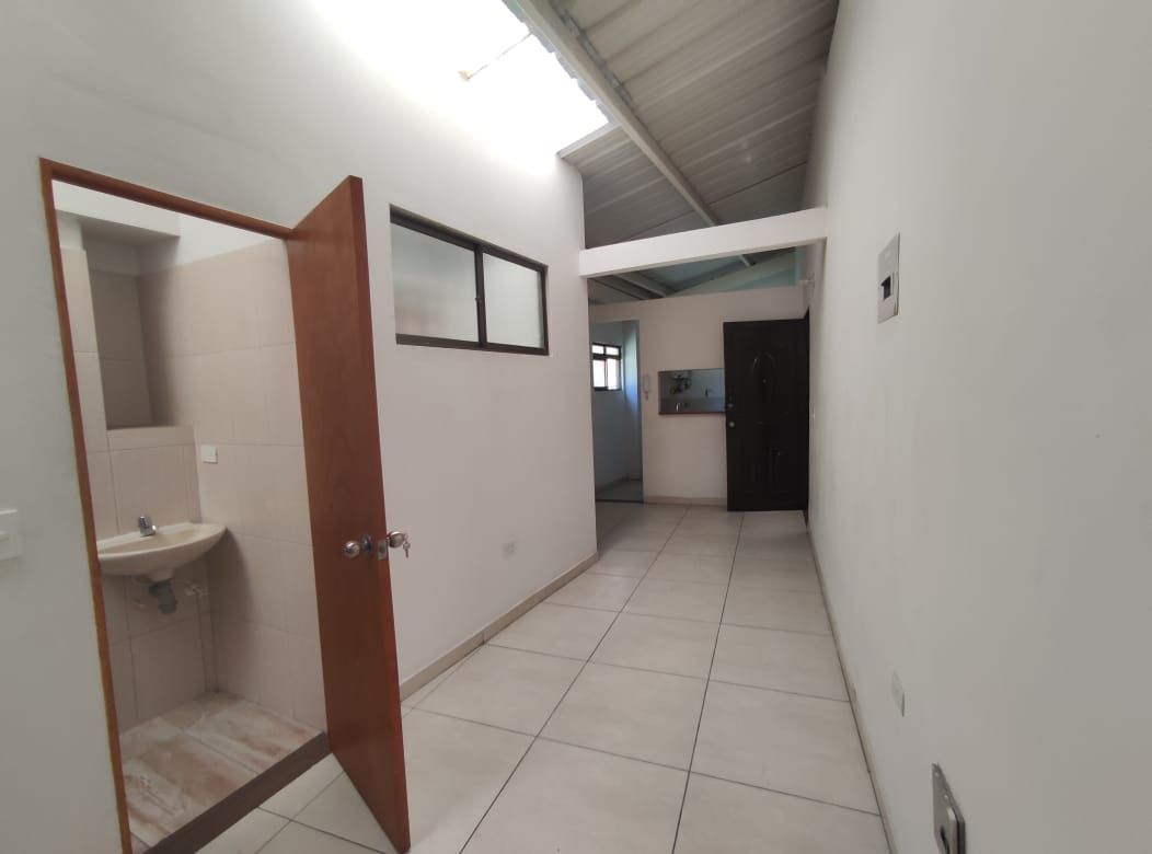 Apartaestudio en arriendo Antioquia Medellín Mirador Del Doce 32 m2 Habitaciones 1 Baños 1 Garajes 0 Precio $1300000