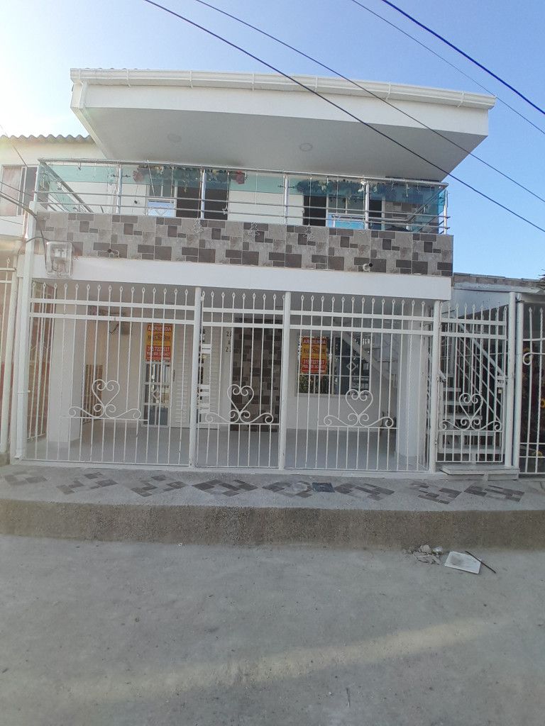 Casa en arriendo Atlántico Soledad Los Robles 144 m2 Habitaciones 6 Baños 2 Garajes 0 Precio $800000