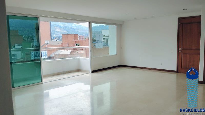 Apartamento en arriendo Antioquia Medellín Laureles 200 m2 Habitaciones 4 Baños 4 Garajes 3 Precio $6900000