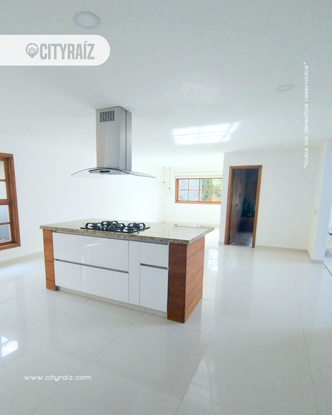 Casa Campestre en arriendo Antioquia Envigado El Salado 400 m2 Habitaciones 4 Baños 4 Garajes 5 Precio $12000000