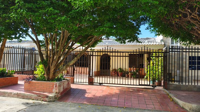 Casa en venta Atlántico Barranquilla Urbanizacion San Marino 230 m2 Habitaciones 4 Baños 2 Garajes 1 Precio $550000000