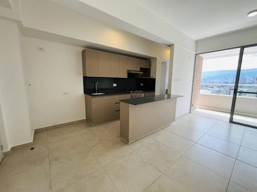 Apartamento en arriendo Antioquia Envigado Jardines 77 m2 Habitaciones 3 Baños 2 Garajes 1 Precio $3700000