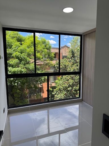 Apartaestudio en arriendo Antioquia Medellín Los Colores 45 m2 Habitaciones 2 Baños 1 Garajes 0 Precio $2500000