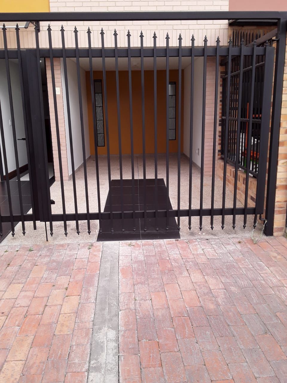 Casa en venta Cundinamarca Chía Altos De Hycata 168 m2 Habitaciones 4 Baños 5 Garajes 1 Precio $590000000