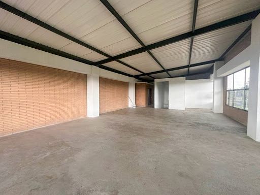 Bodega en venta Antioquia Rionegro Rionegro 392 m2 Habitaciones 0 Baños 3 Garajes 4 Precio $2400000000