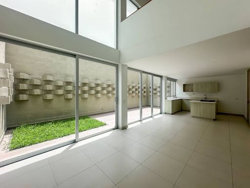 Casa en arriendo Antioquia Rionegro Gualanday 164 m2 Habitaciones 3 Baños 4 Garajes 2 Precio $6000000