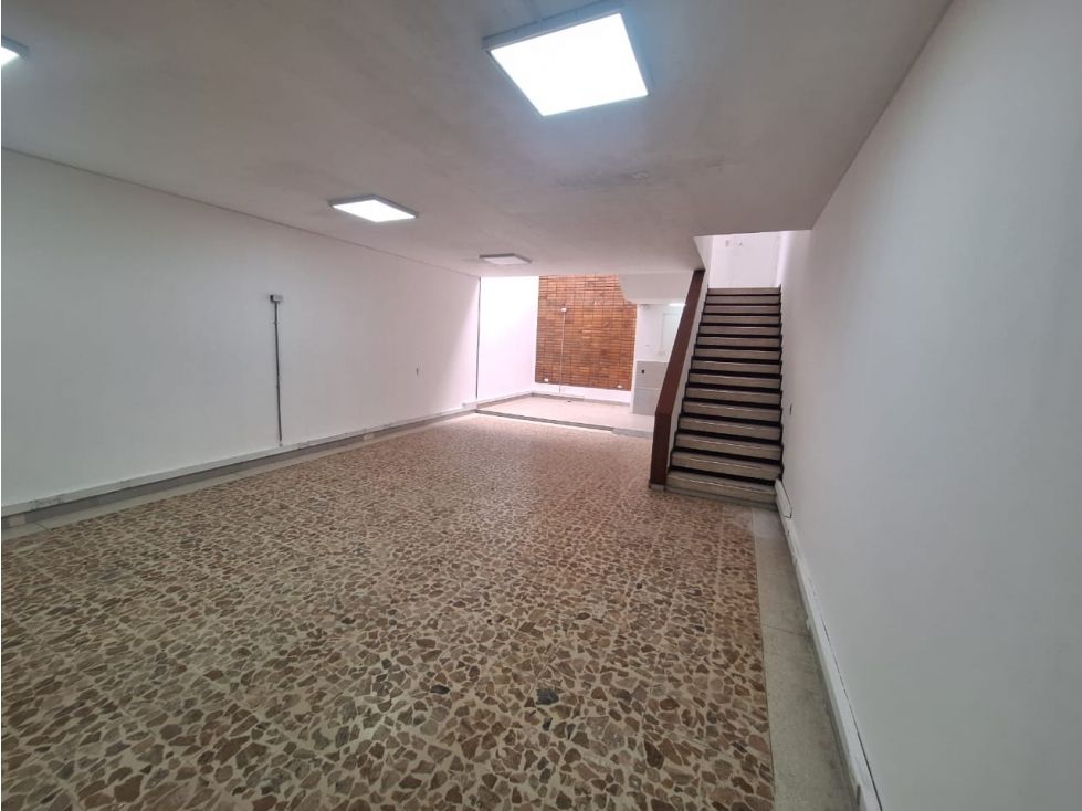 Local en arriendo Cundinamarca Bogotá Emaus 147 m2 Habitaciones 0 Baños 1 Garajes 0 Precio $6800000