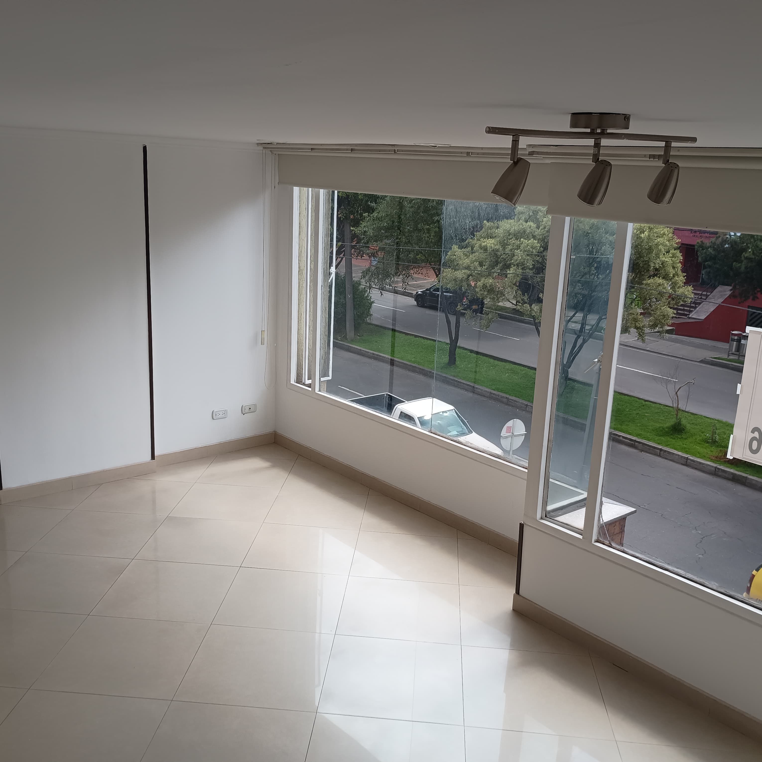 Apartamento en arriendo o venta Cundinamarca Bogotá Nicolas De Federman 96 m2 Habitaciones 3 Baños 3 Garajes 1 Precio venta $495000000 Precio arriendo $90372000