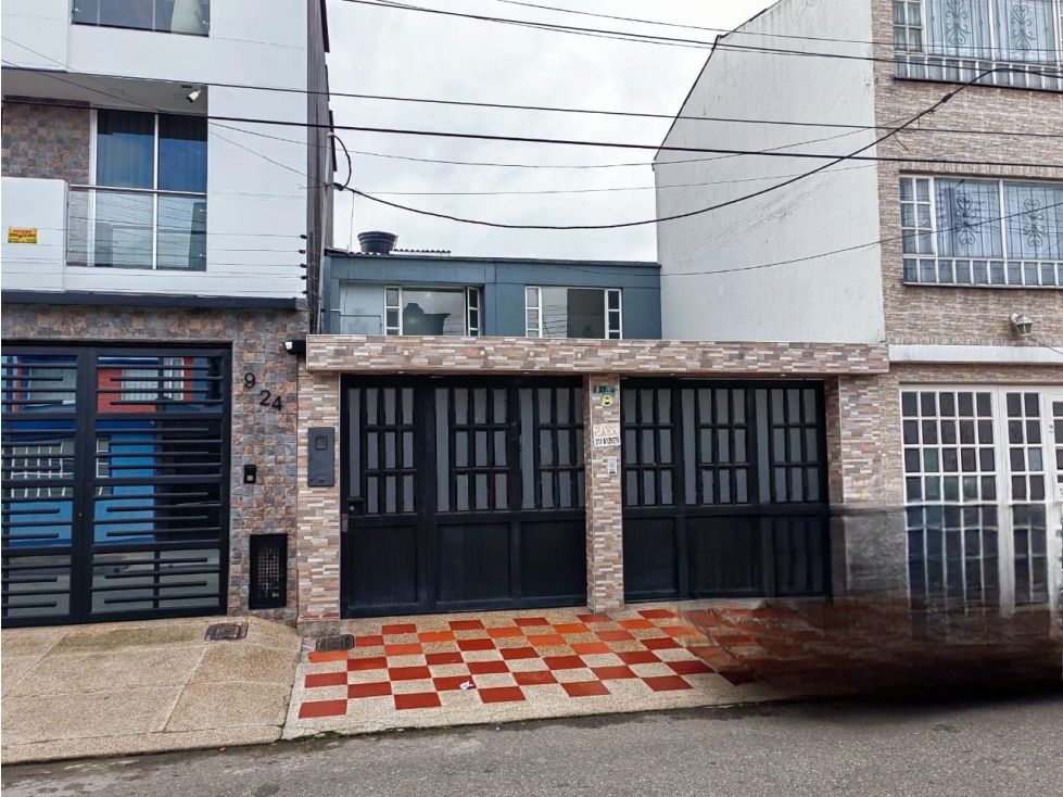 Casa en venta Cundinamarca Bogotá Remanso 180 m2 Habitaciones 4 Baños 2 Garajes 2 Precio $790000000