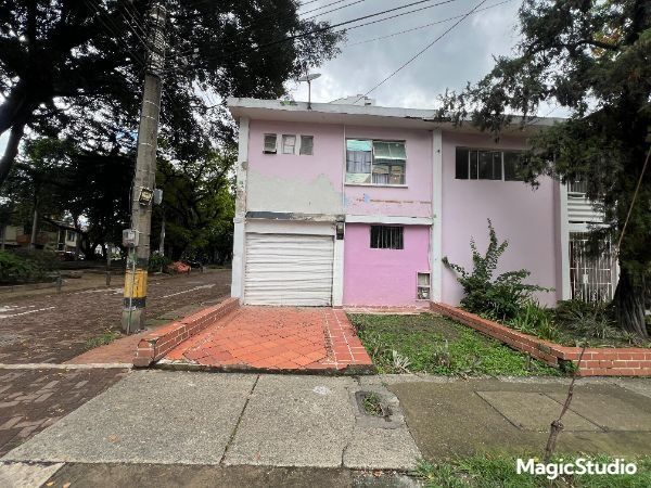Local en arriendo Antioquia Medellín San Joaquin 18 m2 Habitaciones 0 Baños 1 Garajes 0 Precio $1880000