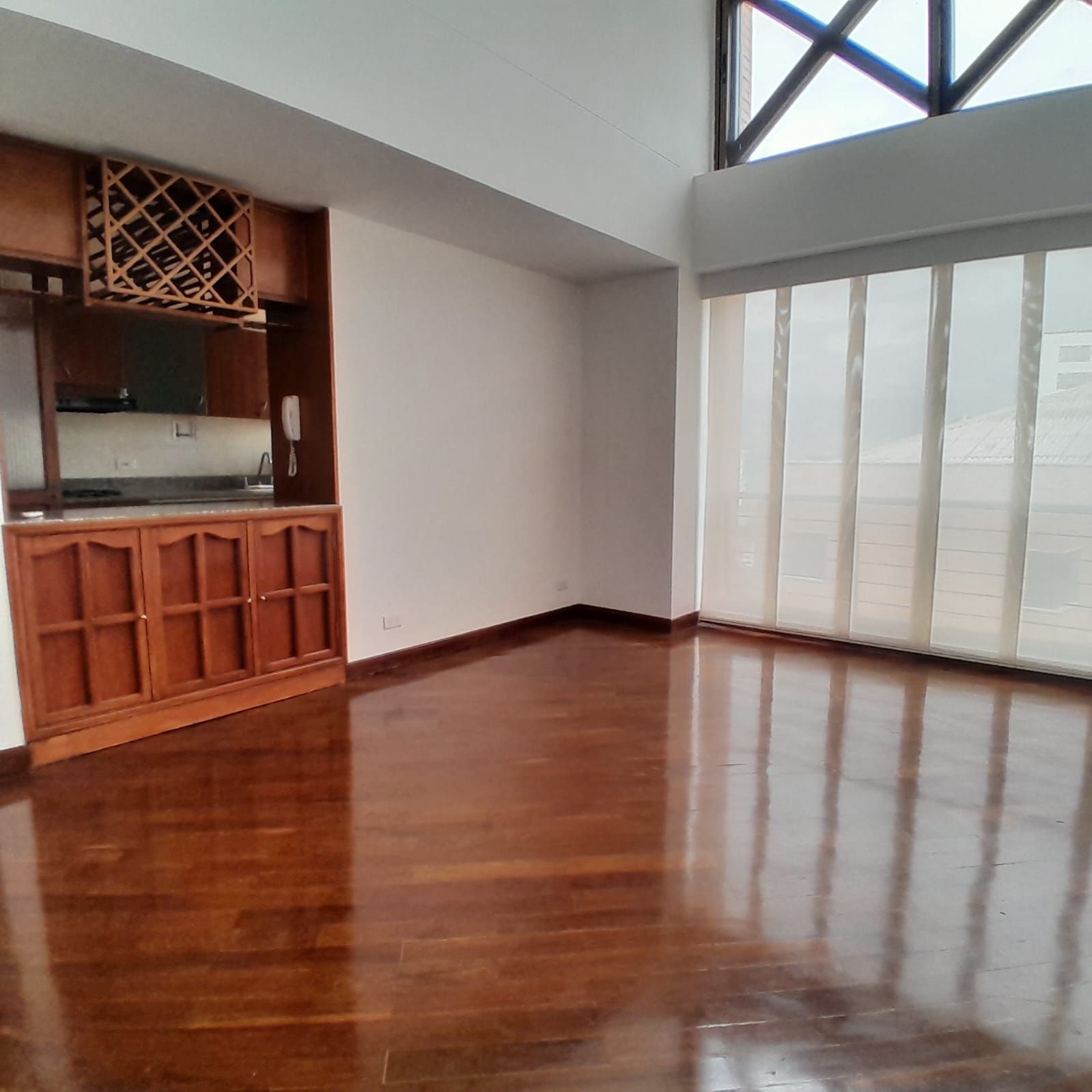 Apartamento en arriendo Antioquia Medellín Alejandria 54 m2 Habitaciones 1 Baños 2 Garajes 1 Precio $3200000