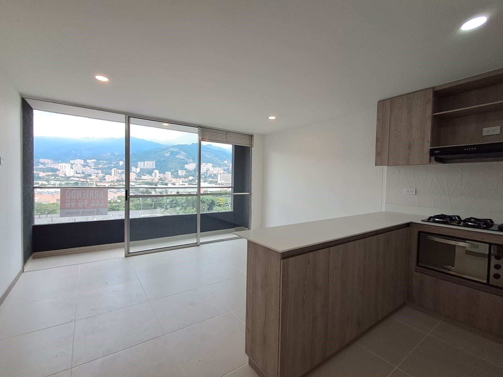 Apartamento en arriendo Antioquia Itagüí Zona Industrial No 1 70 m2 Habitaciones 3 Baños 2 Garajes 1 Precio $3200000
