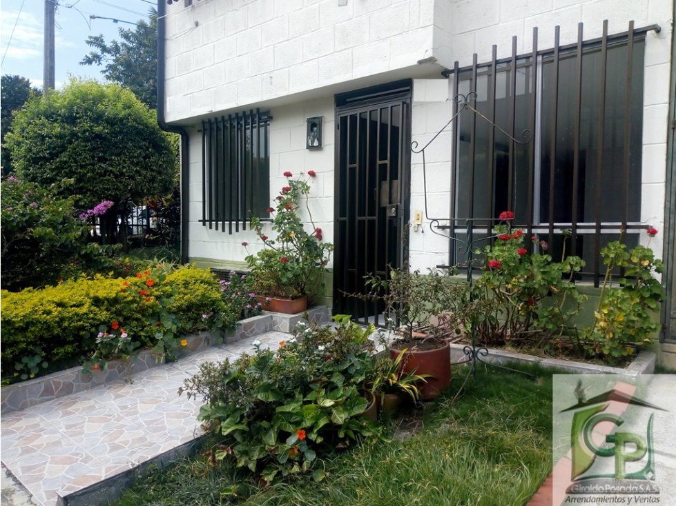 Apartamento en arriendo Antioquia Medellín Bello Horizonte 75 m2 Habitaciones 3 Baños 2 Garajes 1 Precio $1600000