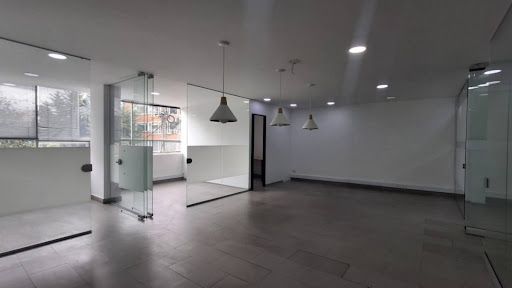 Oficina en arriendo Cundinamarca Bogotá Lago Gaitan 212 m2 Habitaciones 0 Baños 1 Garajes 4 Precio $10800000