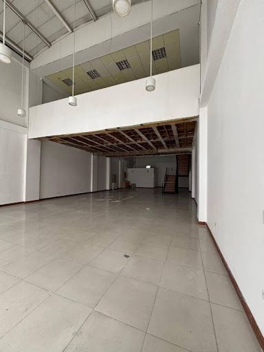 Local en arriendo Antioquia Itagüí Centro 294 m2 Habitaciones 0 Baños 2 Garajes 0 Precio $18000000