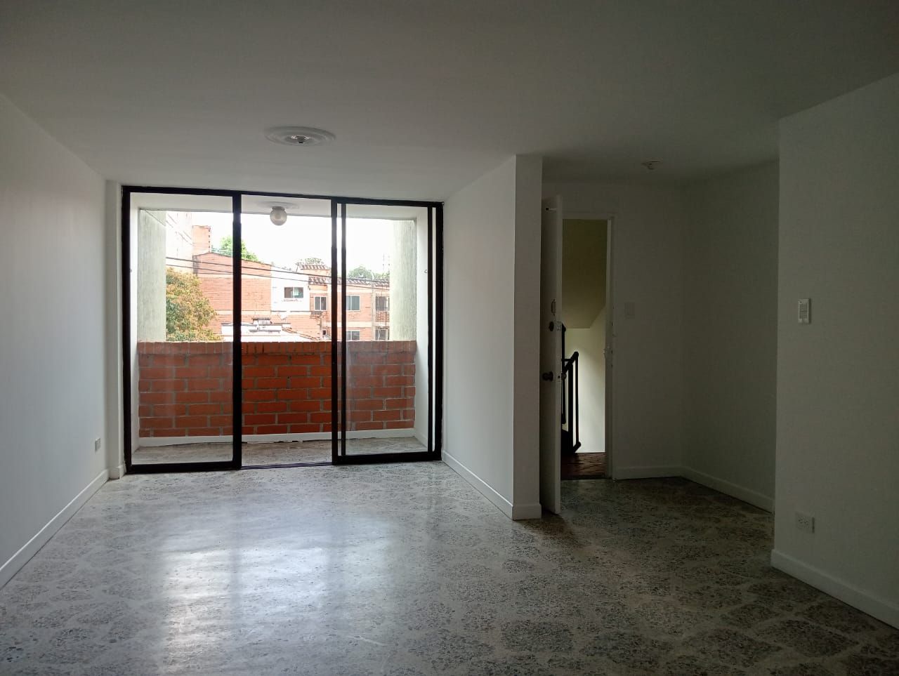 Apartamento en arriendo Antioquia Medellín La Floresta 120 m2 Habitaciones 3 Baños 2 Garajes 1 Precio $2650000