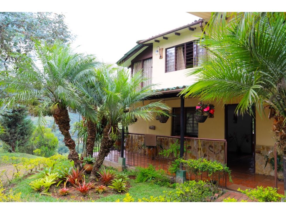 Finca en venta Valle Del Cauca Cali Cali 7000 m2 Habitaciones 5 Baños 2 Garajes 10 Precio $720000000