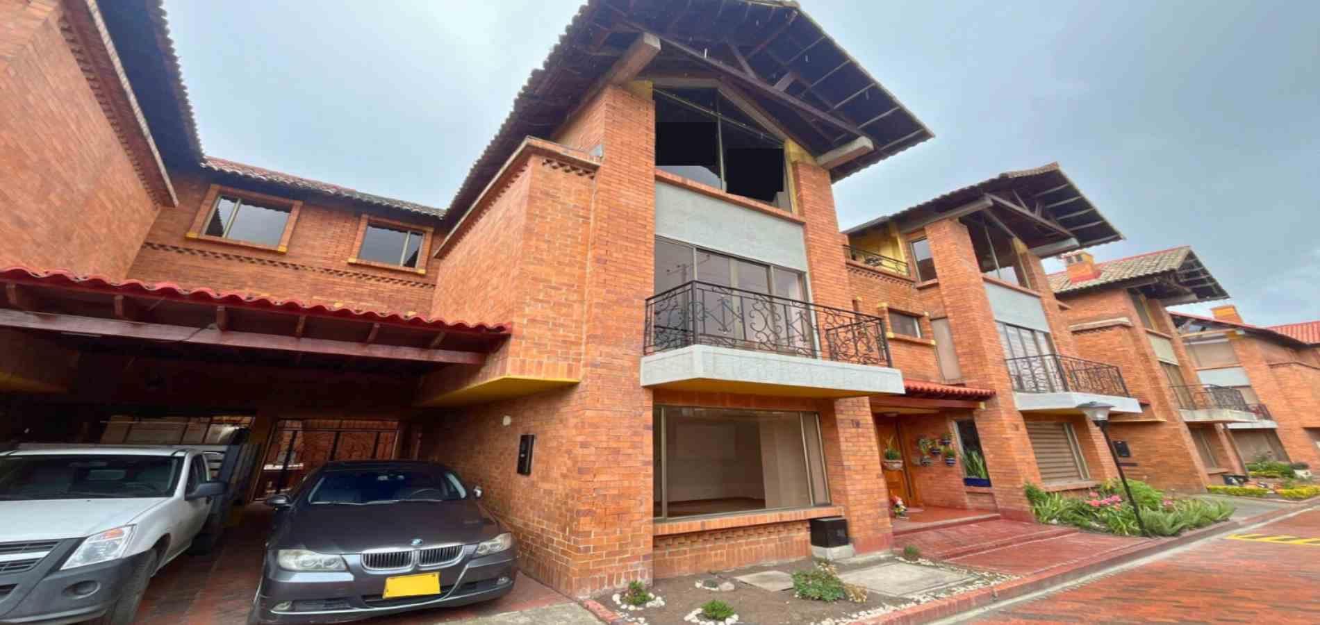 Casa en venta Cundinamarca Chía Sabaneta 244 m2 Habitaciones 4 Baños 4 Garajes 2 Precio $740000000