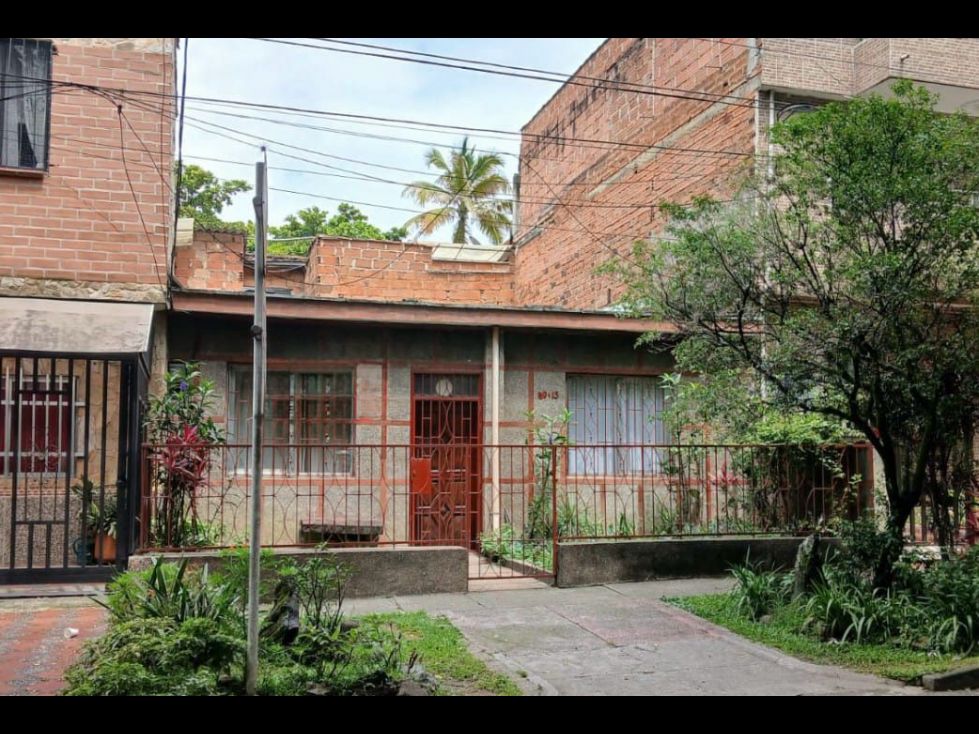 Casa en venta Antioquia Medellín Santa Lucia 100 m2 Habitaciones 3 Baños 2 Garajes 0 Precio $650000000